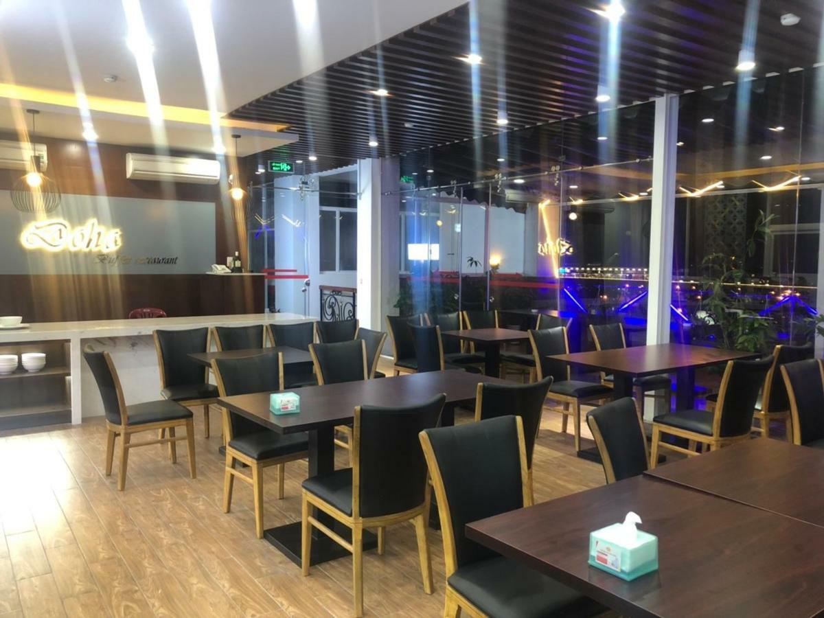 Doha 1 Hotel Saigon Airport Ho Chi Minh City Bagian luar foto